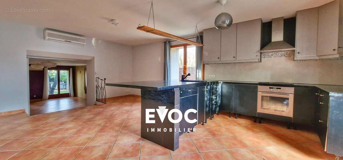 Maison à SAINT-VINCENT-DE-BARBEYRARGUES