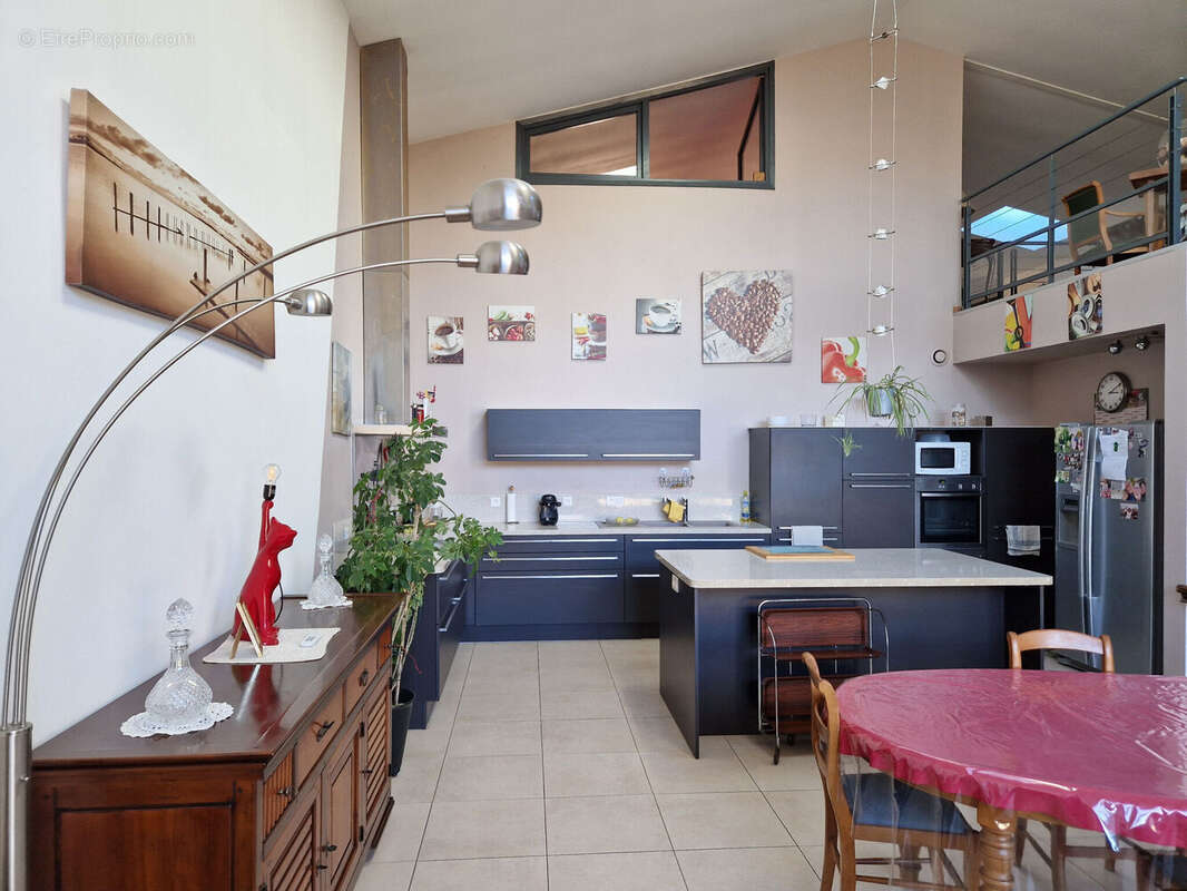 Photo 3 - Commerce à AMIENS