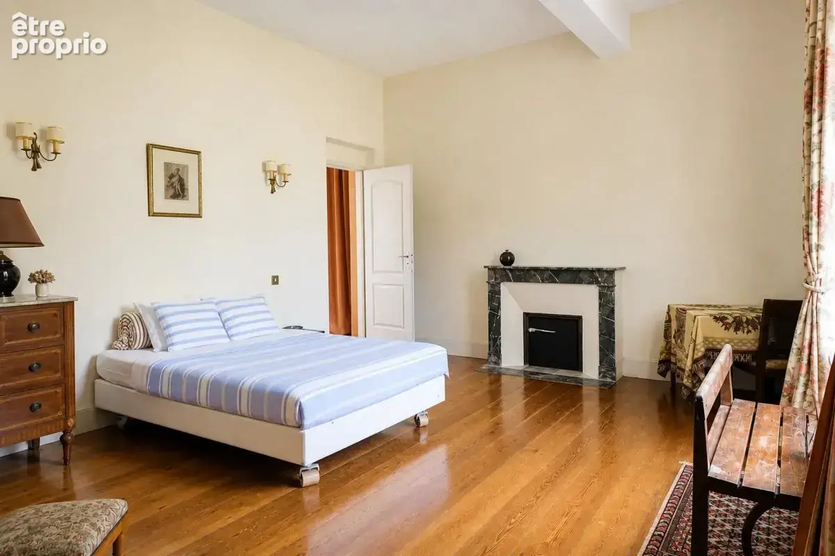 Propriété de 12 pièces de 820 m² à Samazan - photo 12
