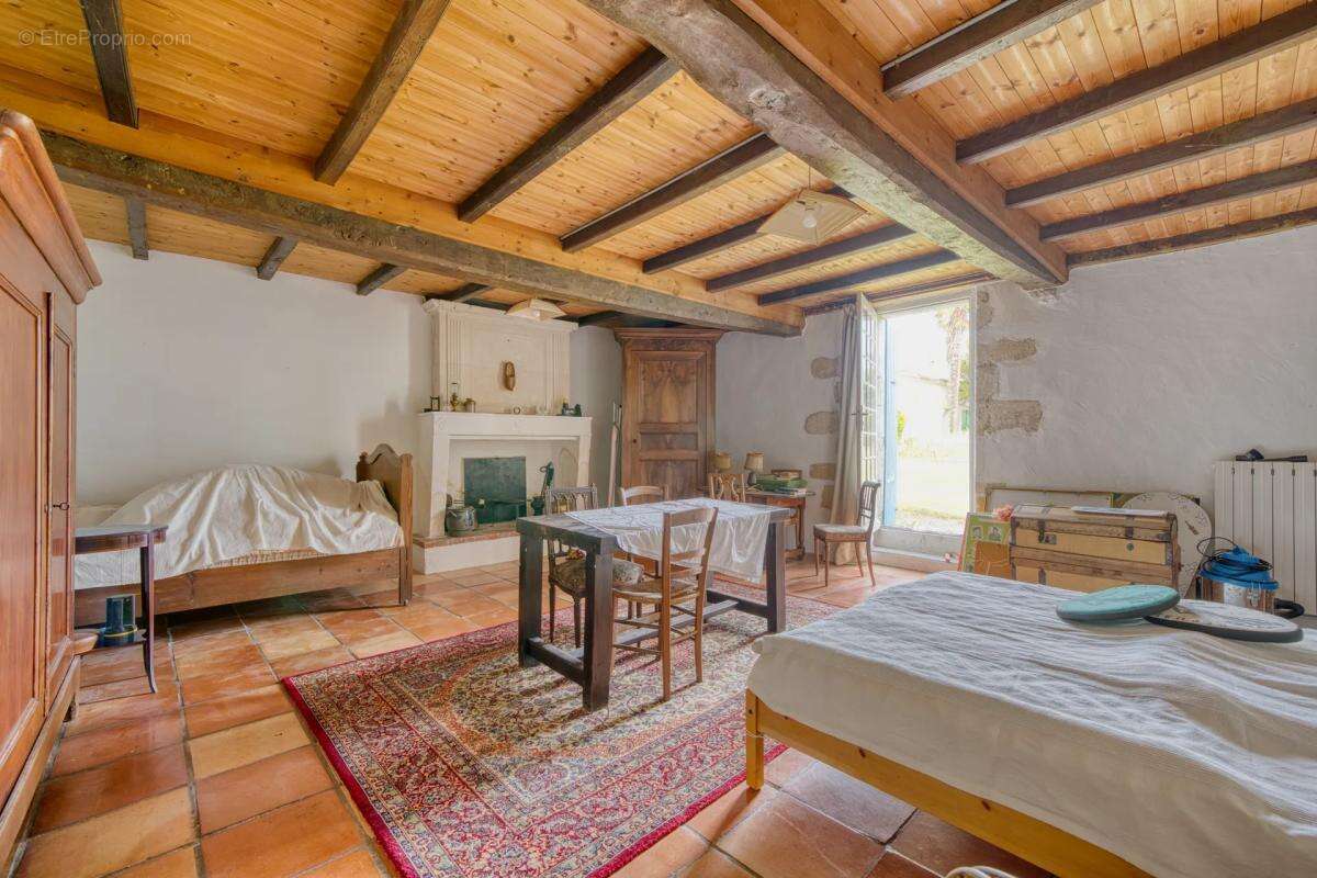Maison à MESCHERS-SUR-GIRONDE