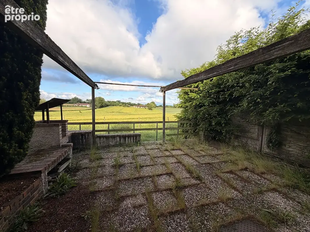 Nouveaute a 2 kms de sulignat...maison avec dependance sur 2800 m² terrain - photo 14