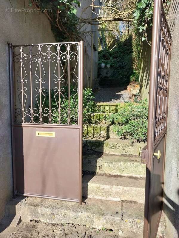 Maison à ARGENTON-SUR-CREUSE