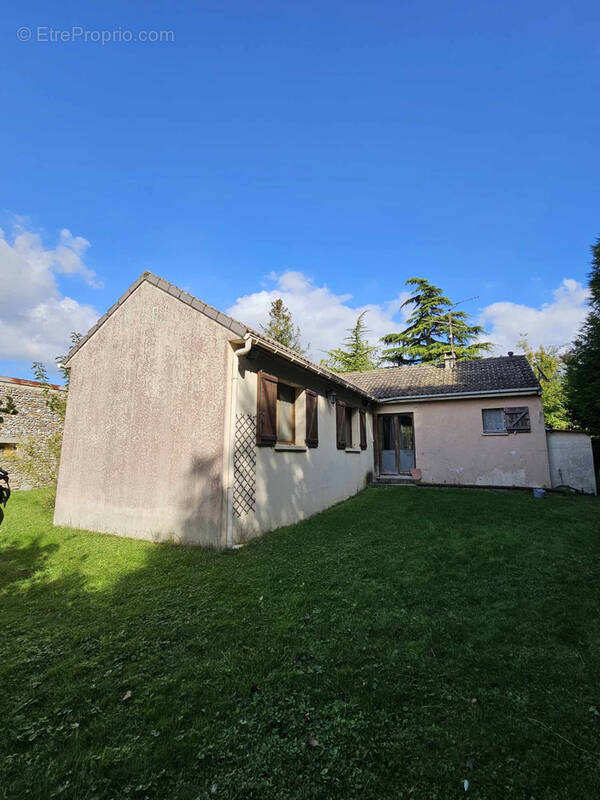 Maison à MONTEREAU-FAULT-YONNE
