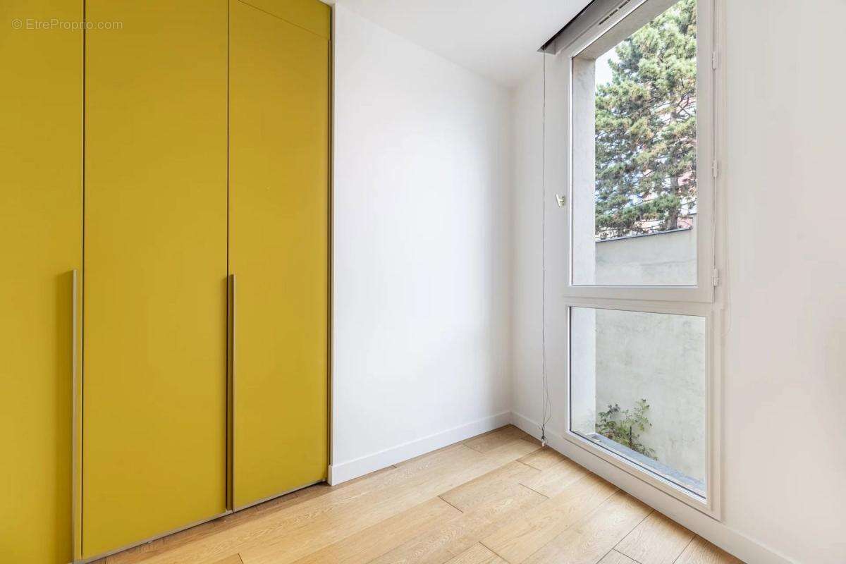 Appartement à PARIS-19E