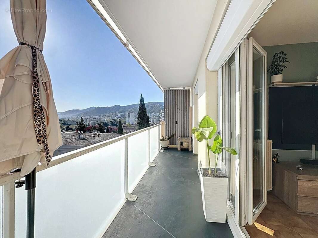 Appartement à MARSEILLE-12E