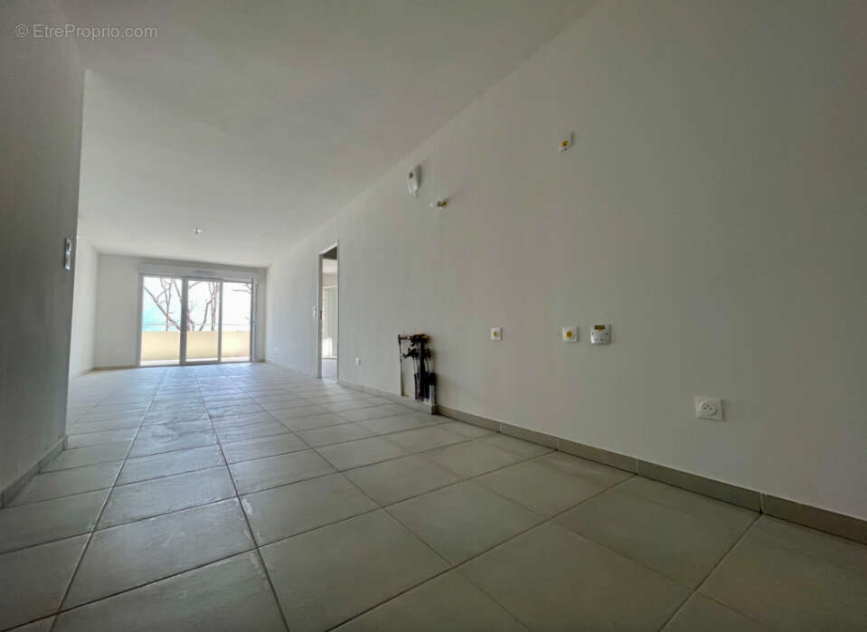 Appartement à GILETTE