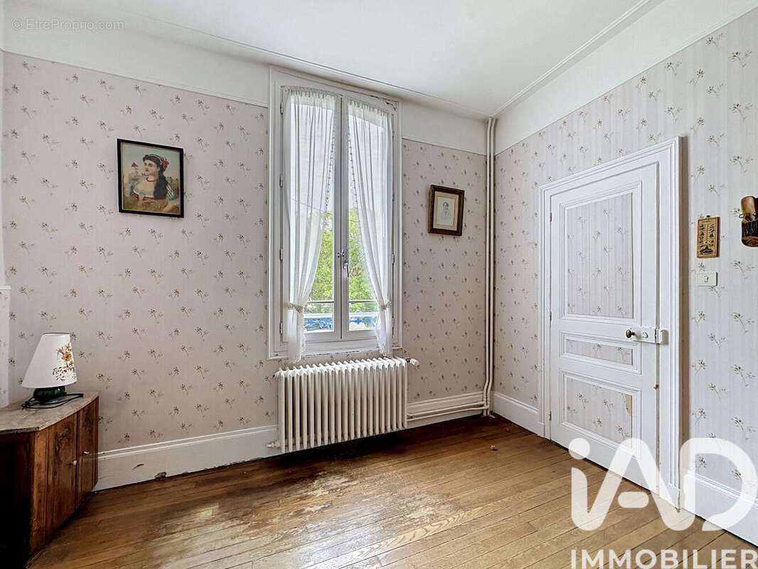 Maison 121 m² à Sens  - photo 8
