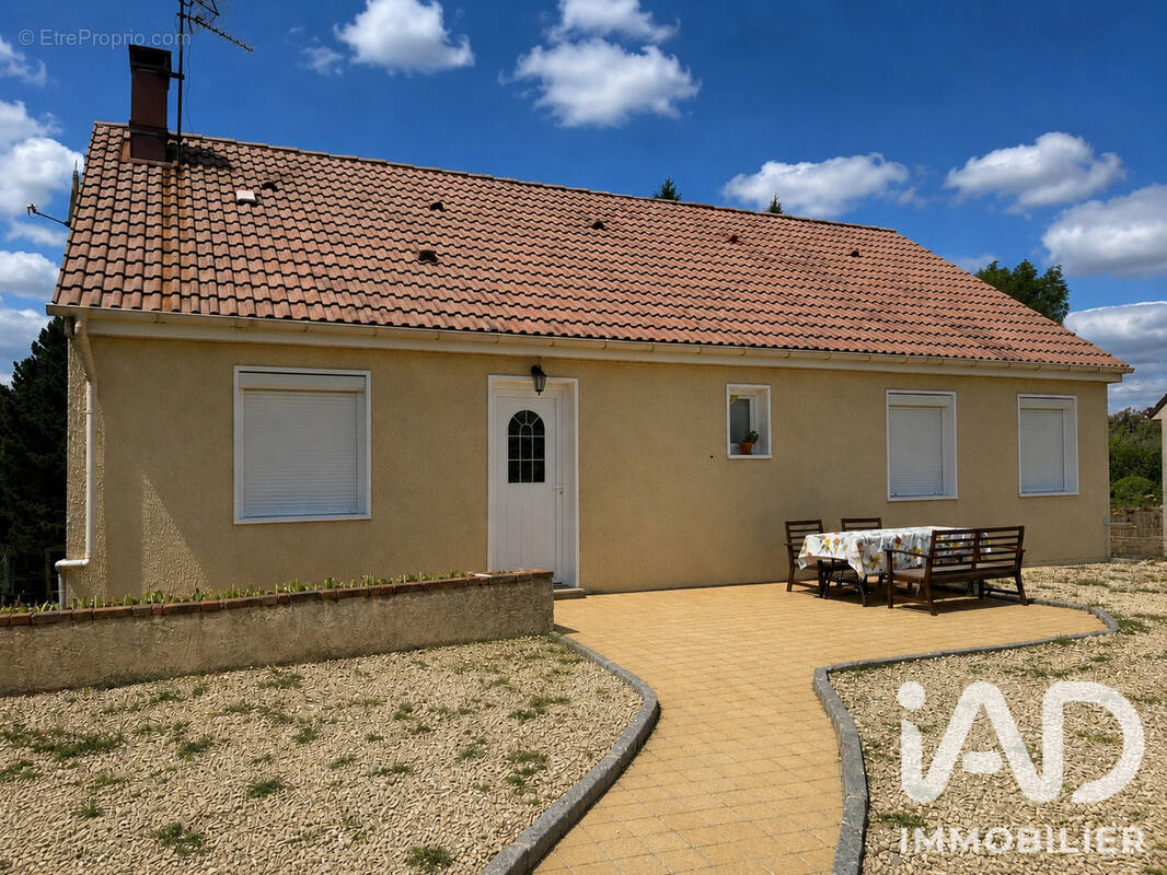 Photo 1 - Maison à SAINTE-GENEVIEVE