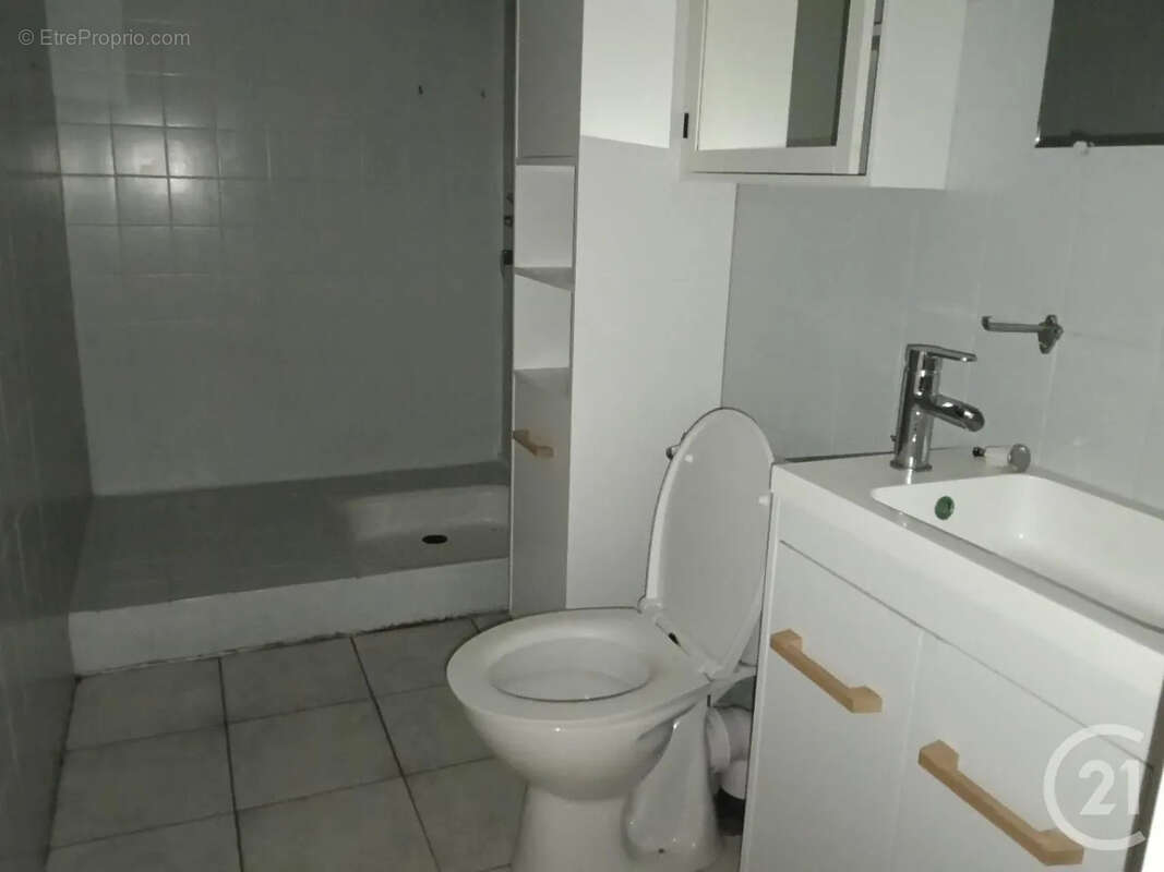 Maison 71 m² à Graulhet  - photo 7