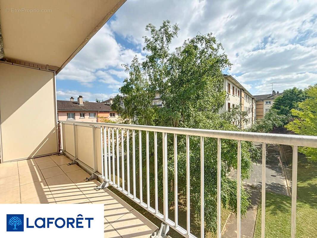 Appartement à SAINT-FARGEAU-PONTHIERRY