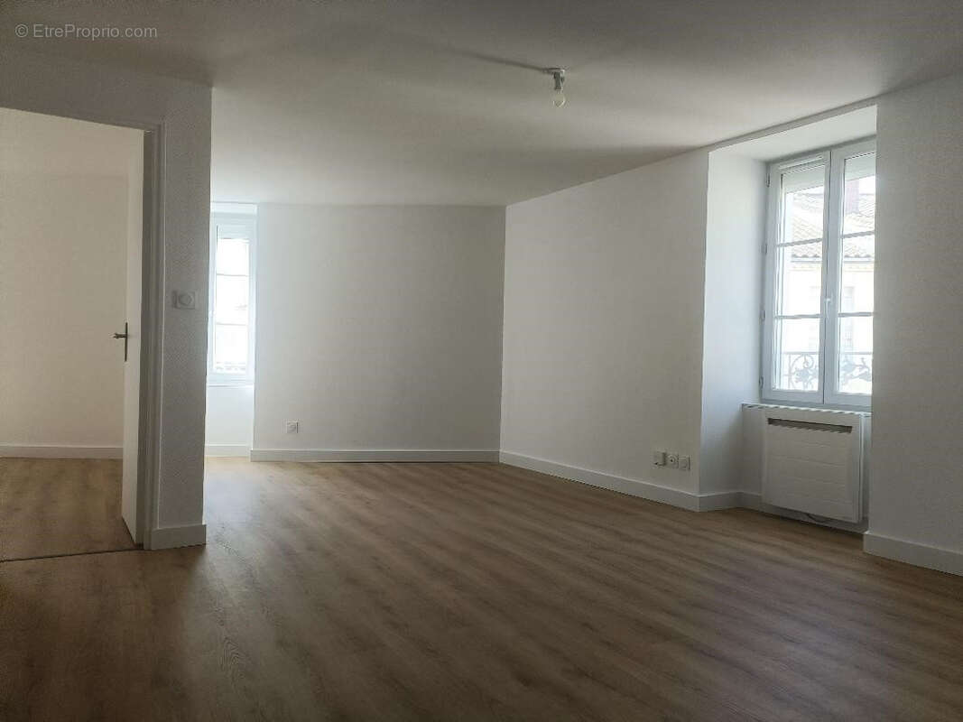 Appartement à SAINTE-FLORENCE