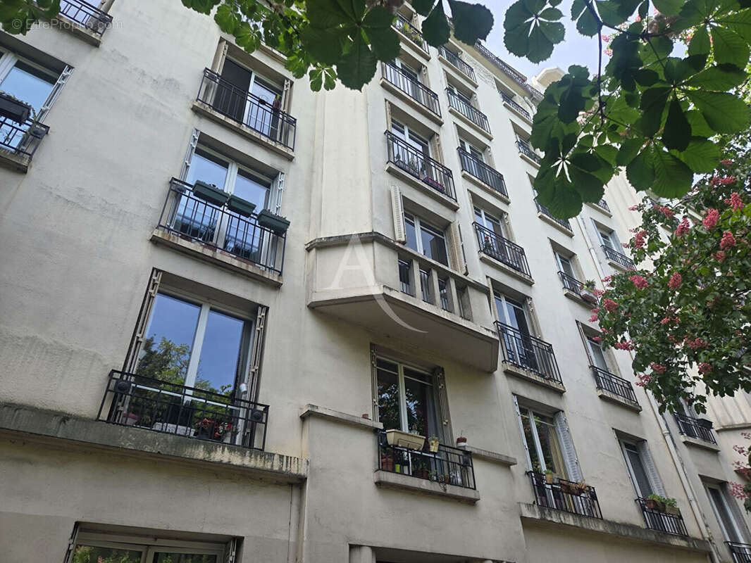 Appartement à PARIS-19E