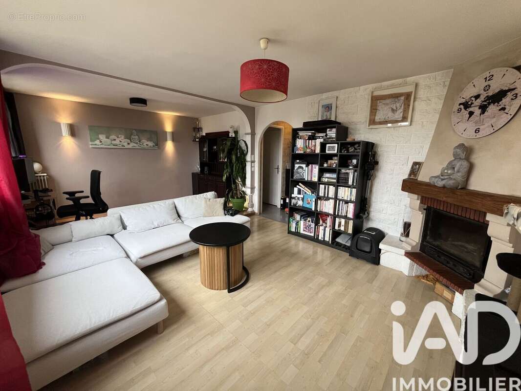 Photo 2 - Appartement à CLICHY-SOUS-BOIS