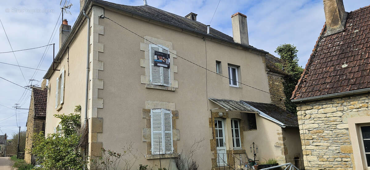 Maison à SAINT-AUBIN-DES-CHAUMES