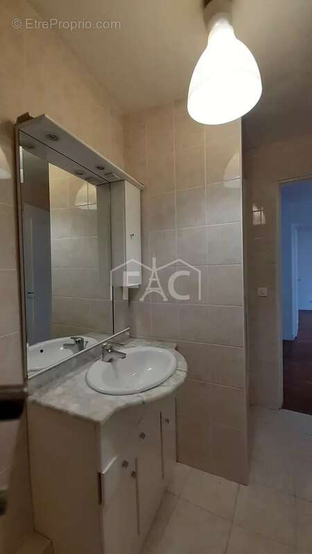 Appartement à PARIS-2E