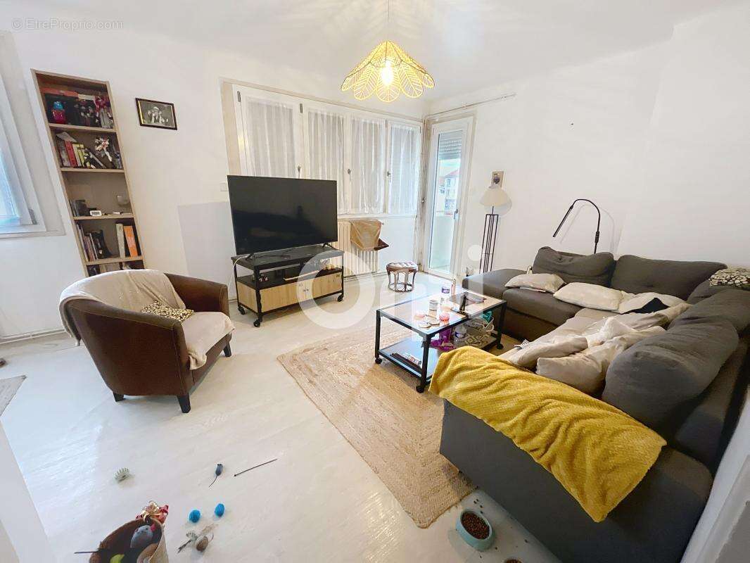 Appartement à COULOUNIEIX-CHAMIERS