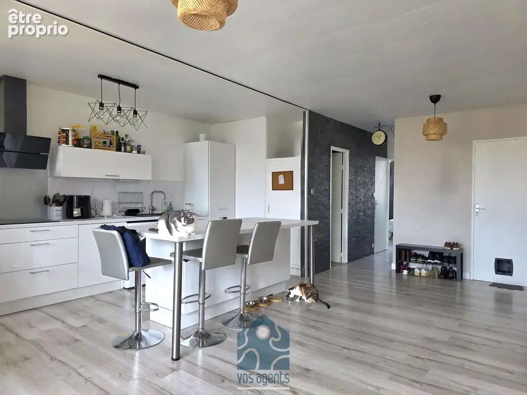 Appartement 4 pièces avec balcon, cave et stationnement - photo 2