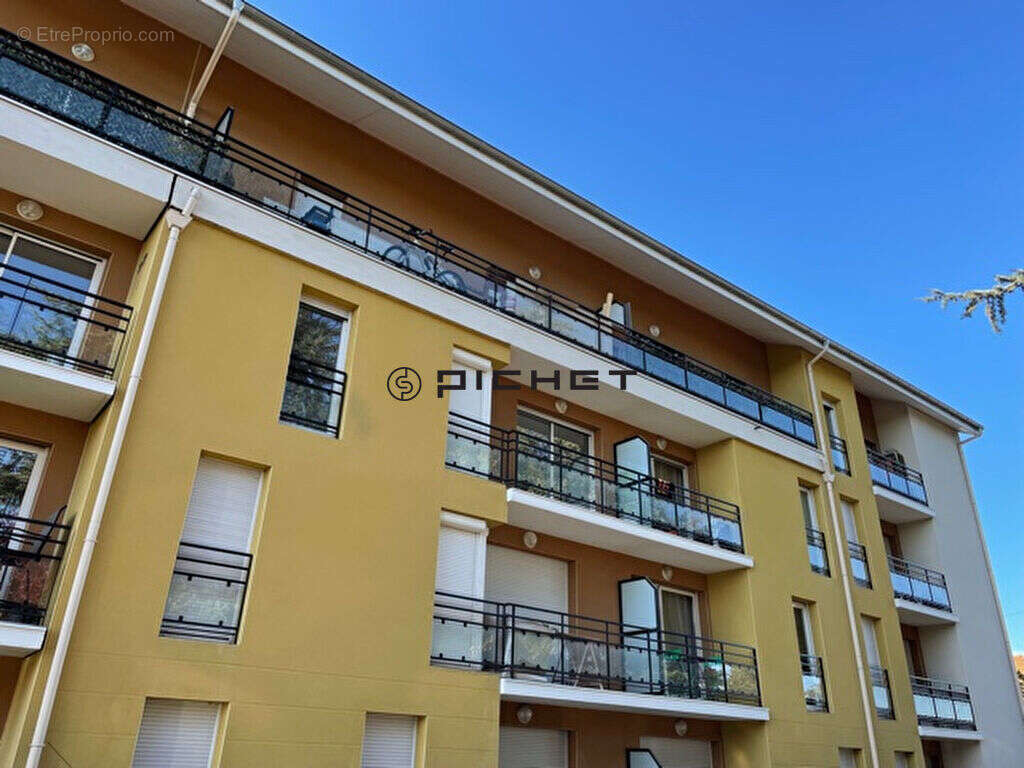 Appartement à LES ABRETS