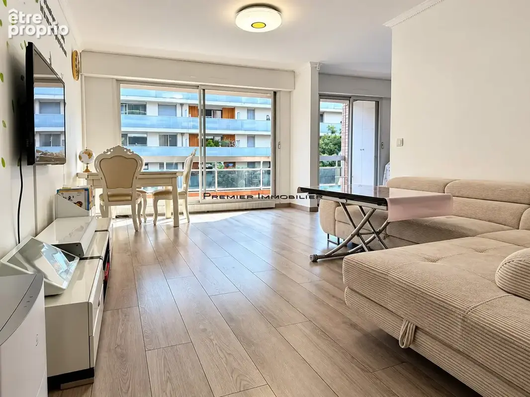 Appartement 3 pièces 80 m² · à Paris-19e · 80,4 m² · 525 000 €