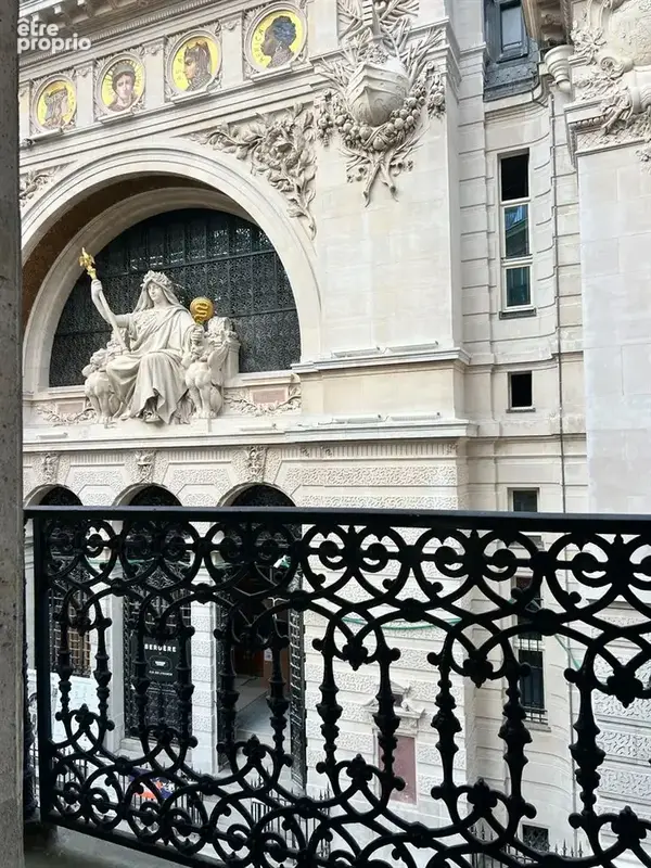 Bel appartement balcon filant en angle avec vue sur monument3 chambres et un bureau - photo 19