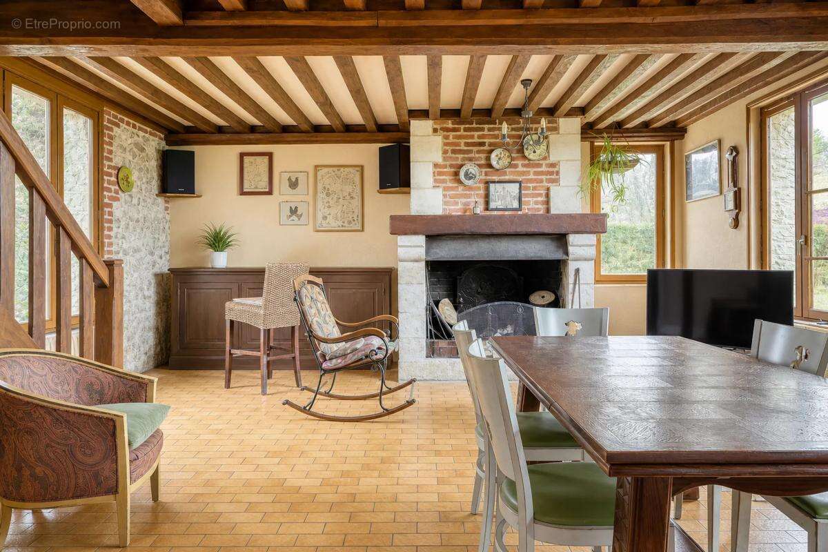 Maison 6 pièces avec grand jardin et potentiel - photo 7