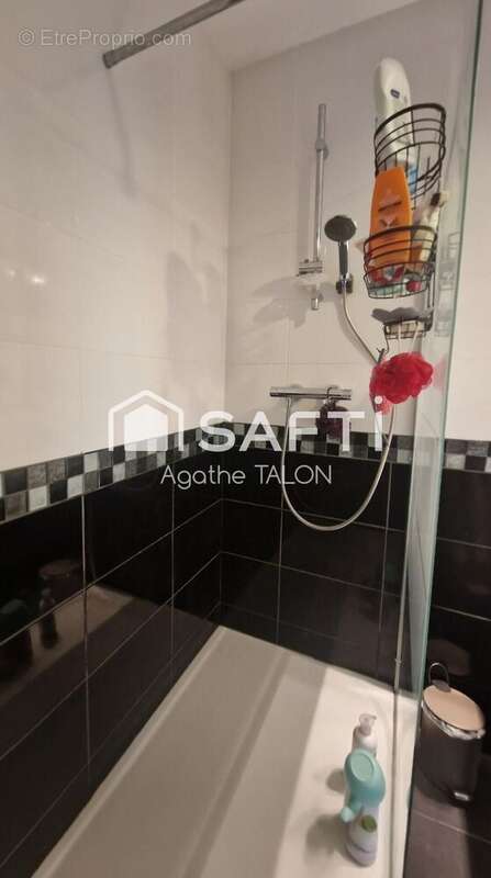 Photo 8 - Appartement à RILLIEUX-LA-PAPE