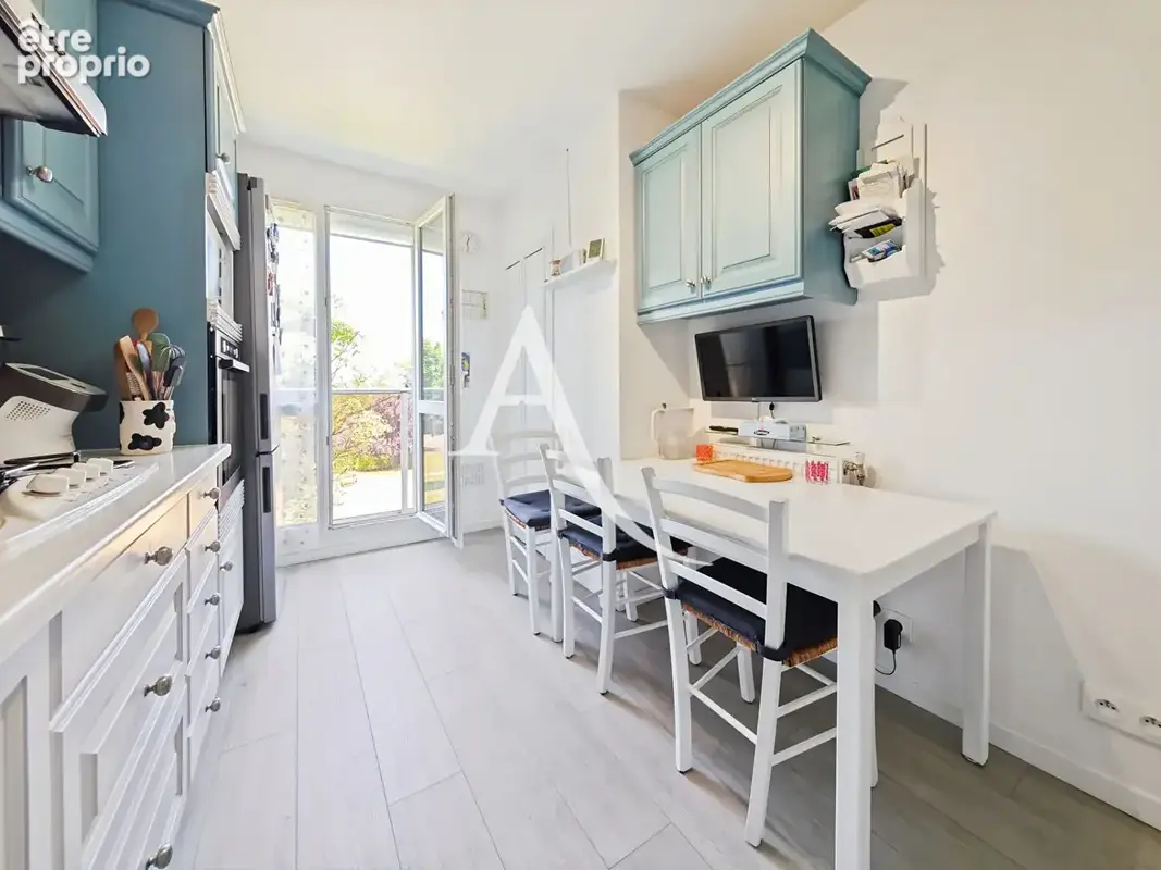 Appartement Bois D Arcy 4 pièces 81m2, 2 caves, 2 parkings - photo 3