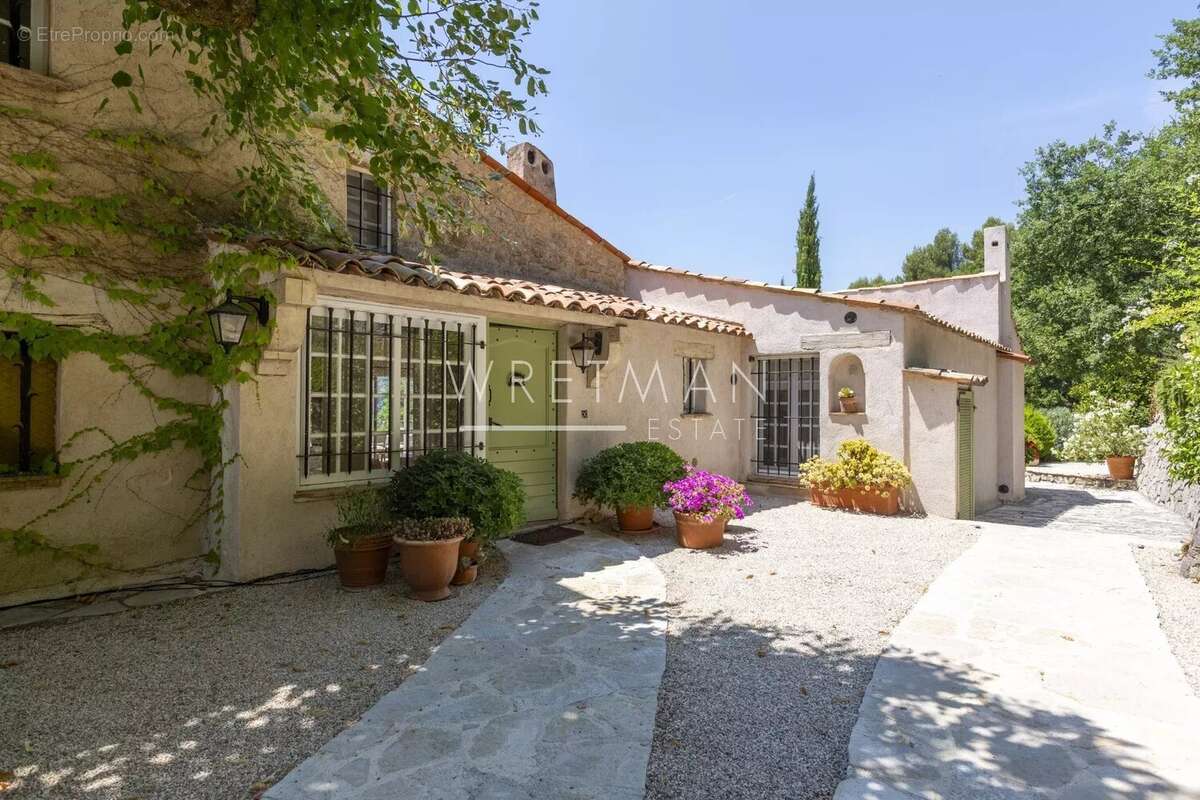 Charmante bastide avec vue imprenable – Tourrettes-sur-Loup - photo 33