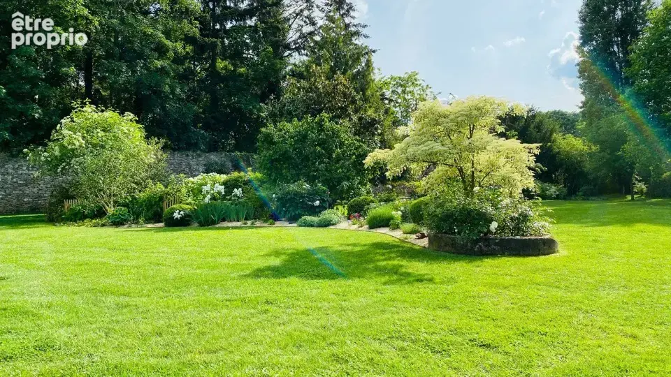 Terrain à VEIGNE