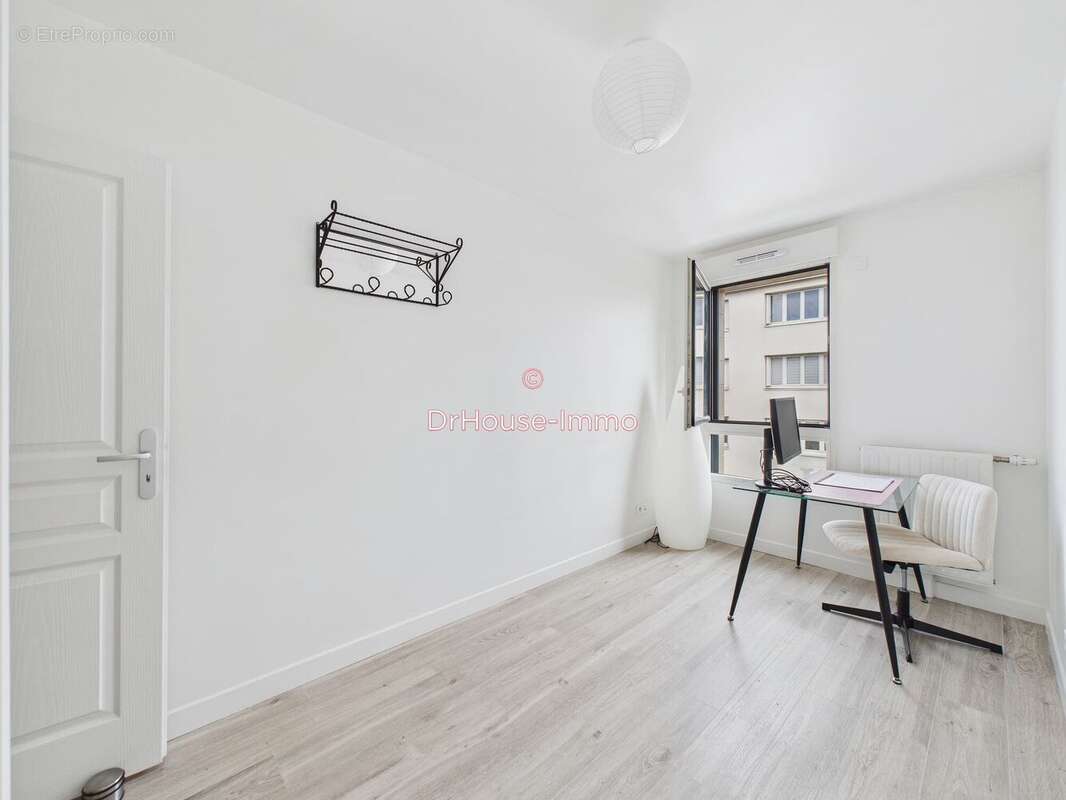 Appartement à BOIS-COLOMBES