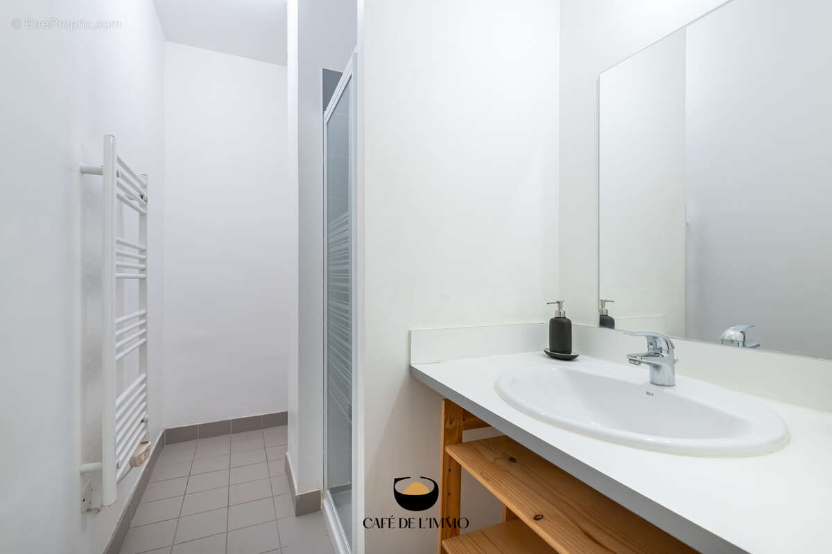 Appartement à MARSEILLE-2E