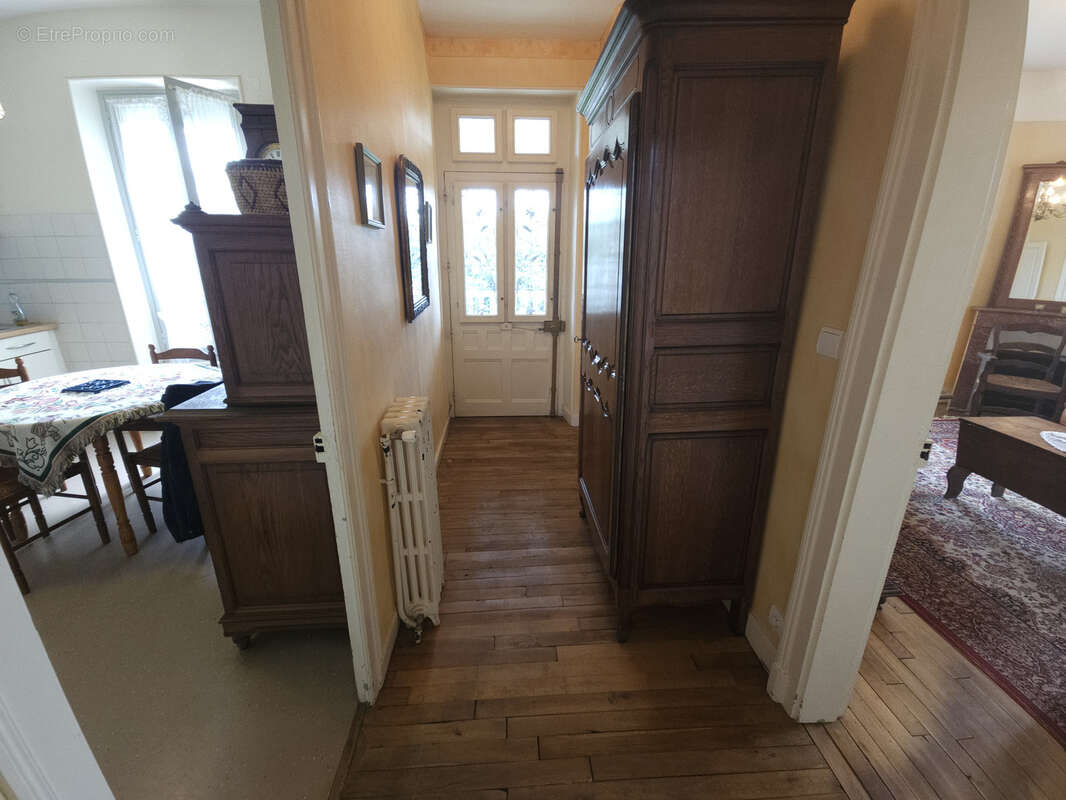 Maison à SAINT-GERMAIN-LES-BELLES