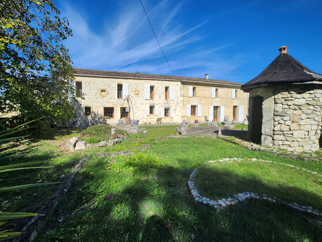 Maison à TEUILLAC