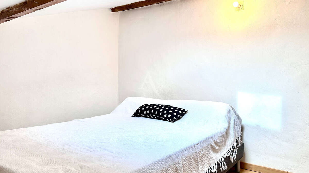 Maison à GINASSERVIS