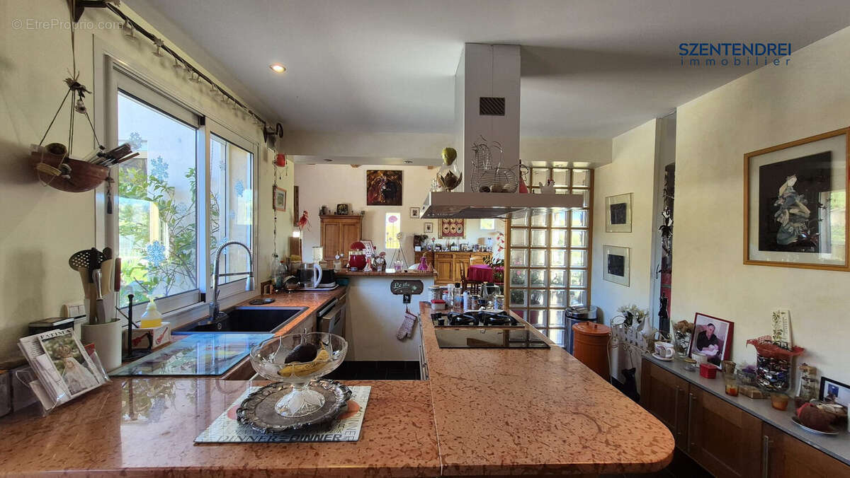 vente villa villetelle szentendrei immobilier - Maison à VILLETELLE