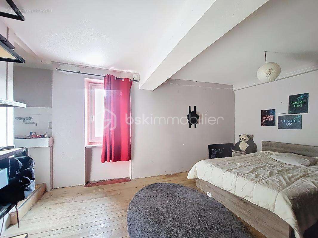 Maison à LABRUGUIERE