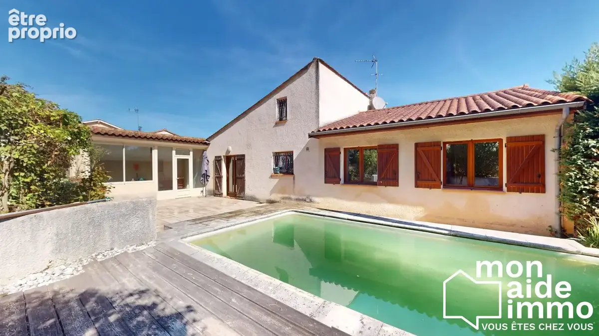 Maison 5 pièces 129 m² à vendre à Fargues-Saint-Hilaire (33370) - photo 4
