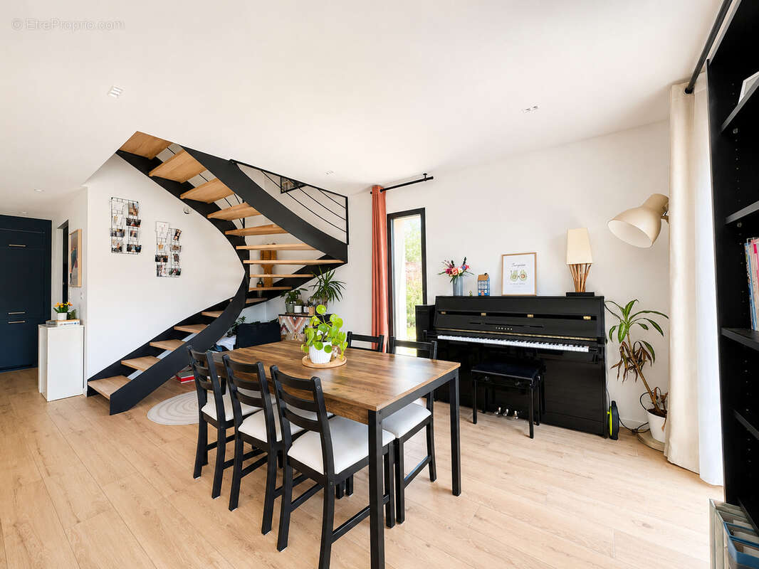 Maison d'architecte à COURSEULLES-SUR-MER - photo 24