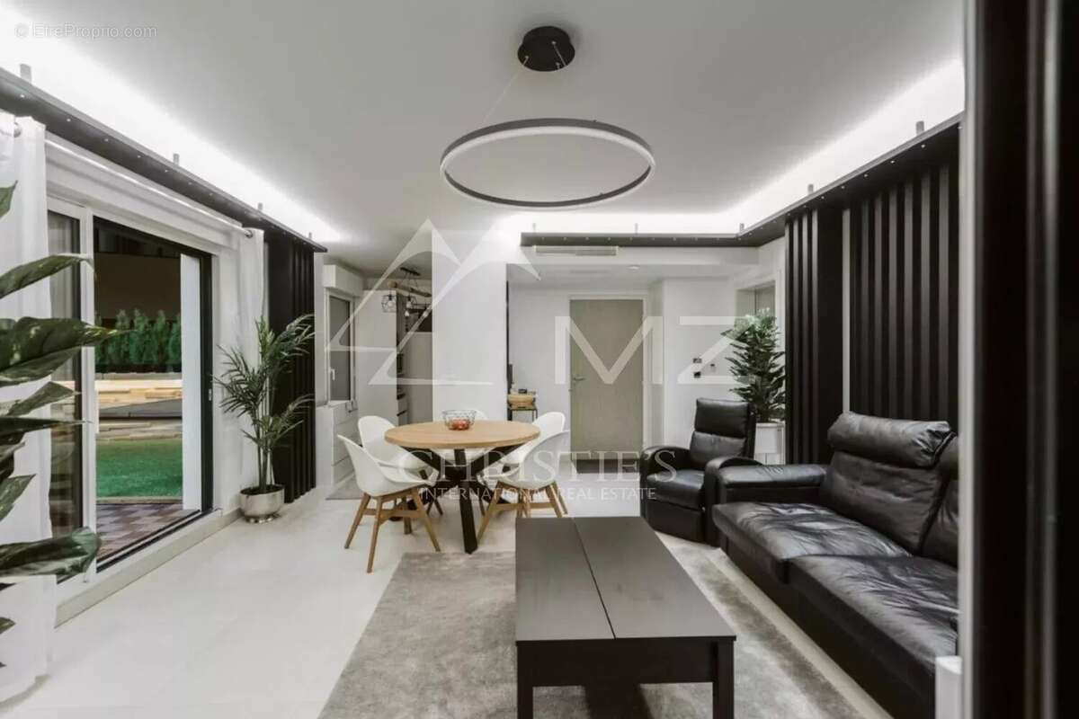 Appartement à BEAUSOLEIL