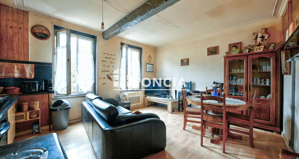 Appartement à MARINES