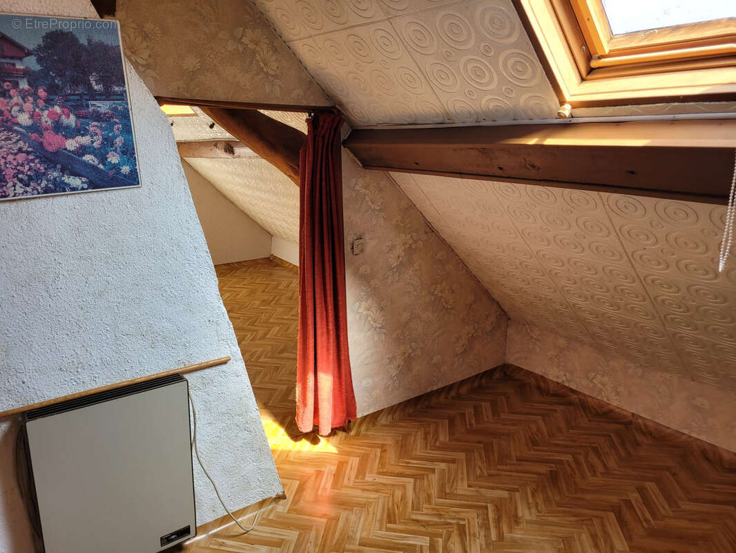 MAISON Sud-Est Amiens. - photo 11