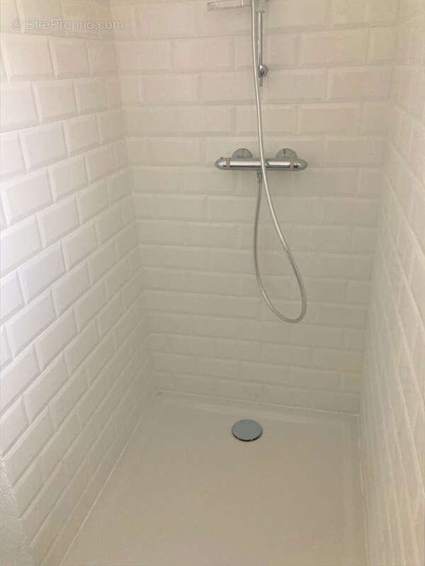 Maison à MONTELIMAR