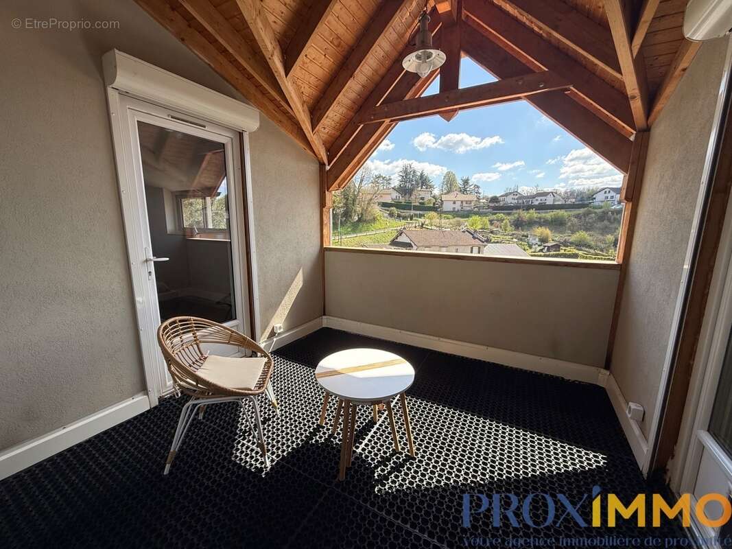 Appartement à RIVES