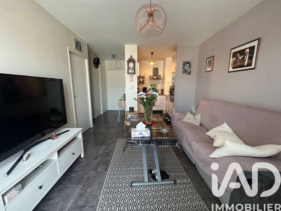 Photo 1 - Appartement à LIEUSAINT