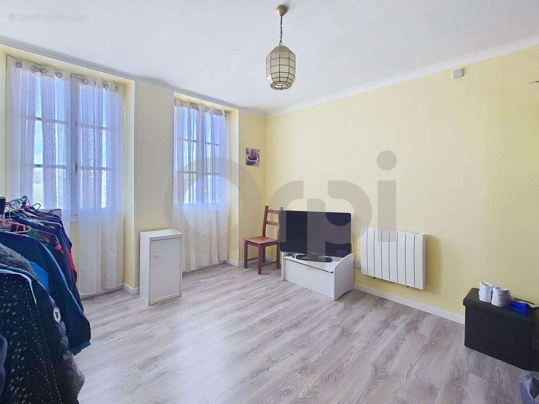 Appartement à TERRASSON-LAVILLEDIEU