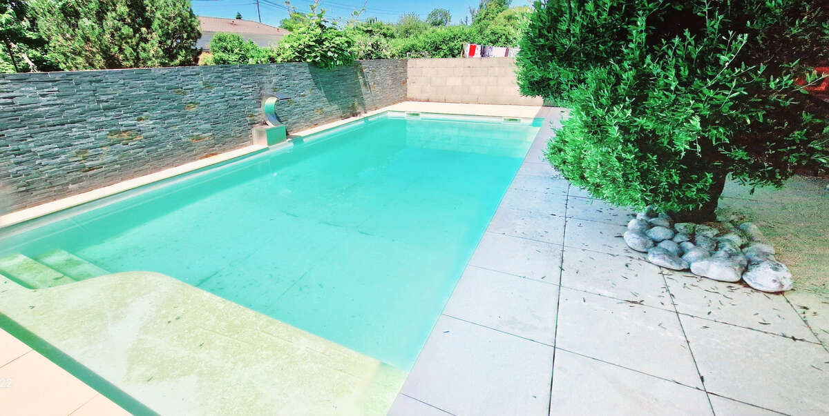 Maison à CHAZEY-SUR-AIN