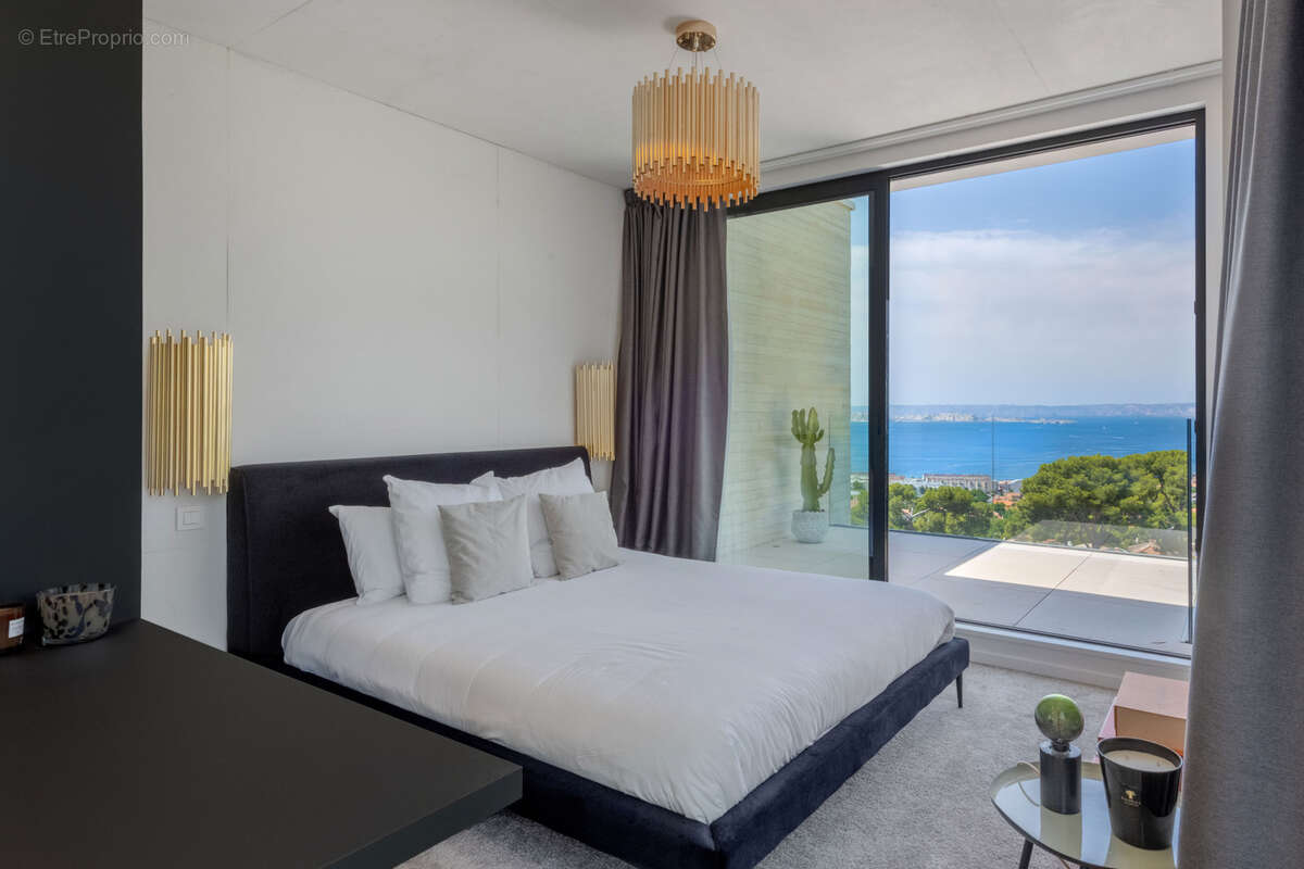 Maison à MARSEILLE-8E