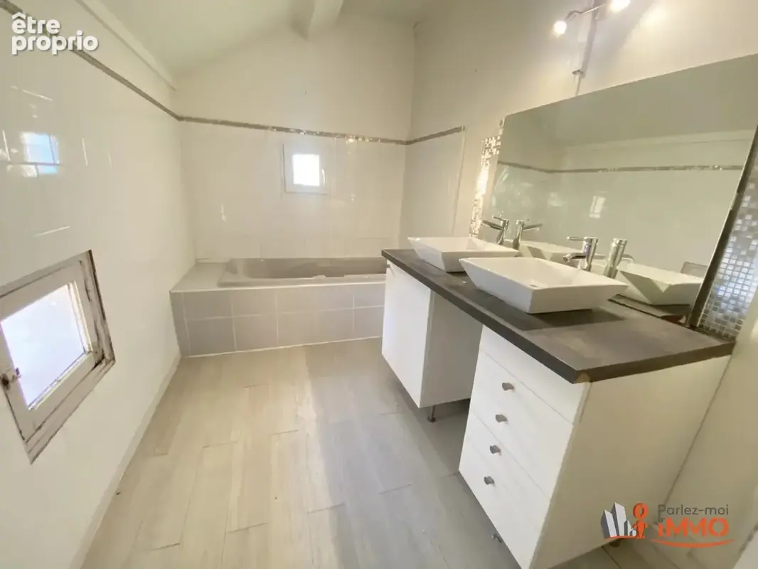 VAULX-MILIEU – Charme des années 50 au coeur du village - photo 6