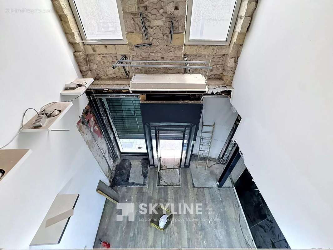 Appartement à MARSEILLE-1E