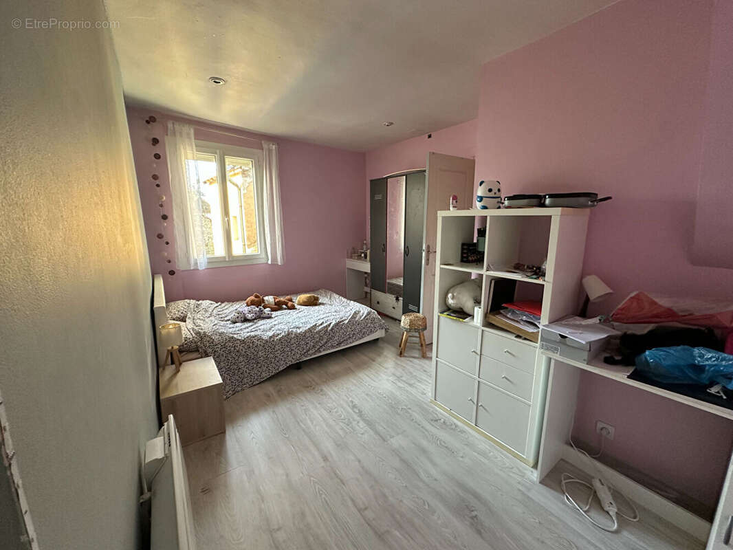 Maison à PONT-SUR-YONNE